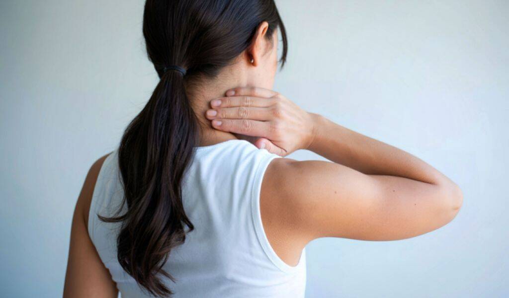 Neck pain symptoms and causes
