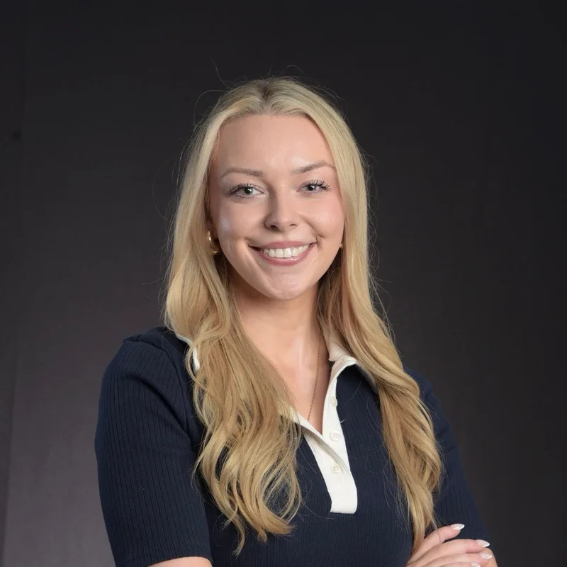 Dr. Amber Tsimbidis